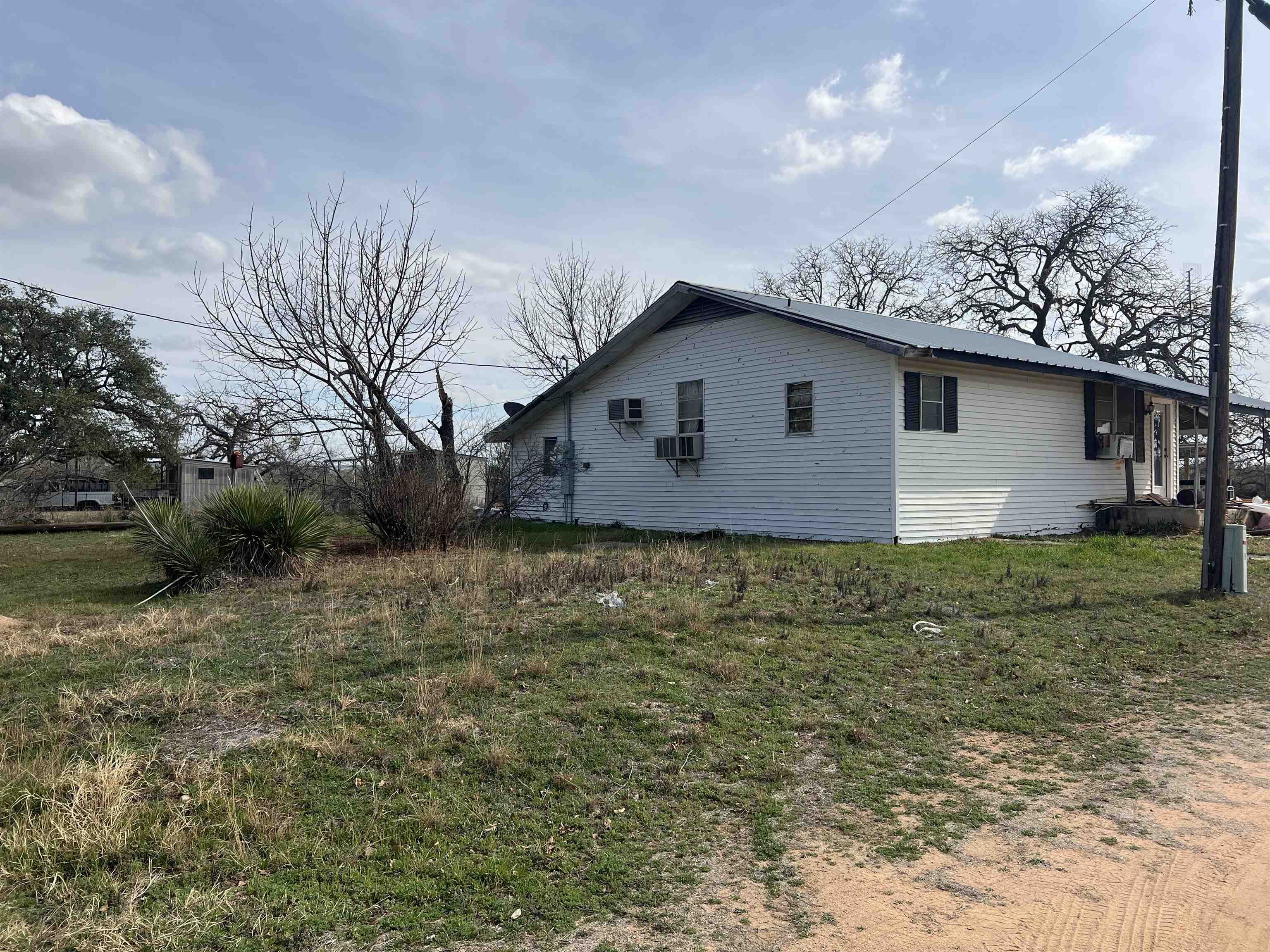 1034 Ranch Road 2545 Kingsland TX 78639