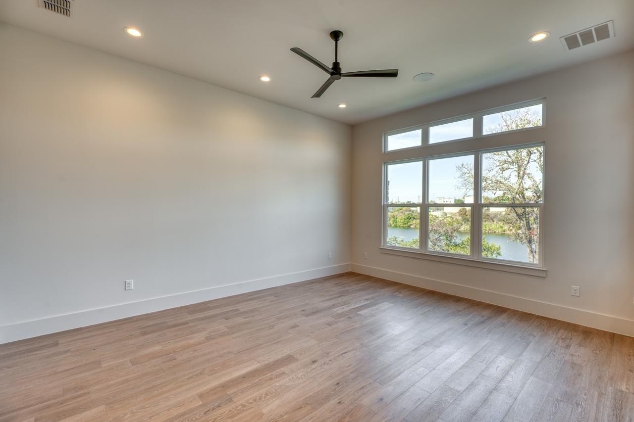 112 Los Escondidos Marble Falls TX 78654