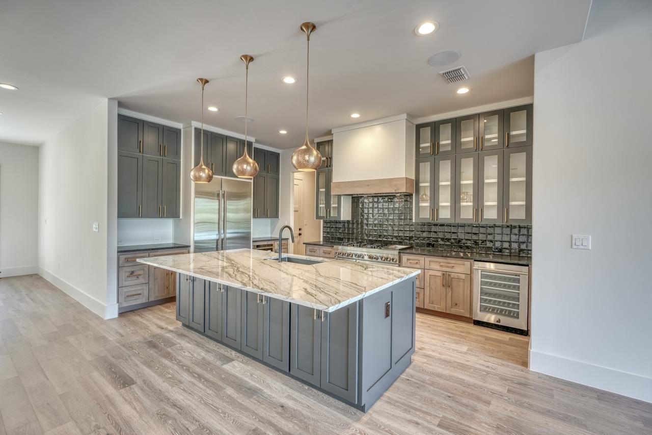 112 Los Escondidos Marble Falls TX 78654