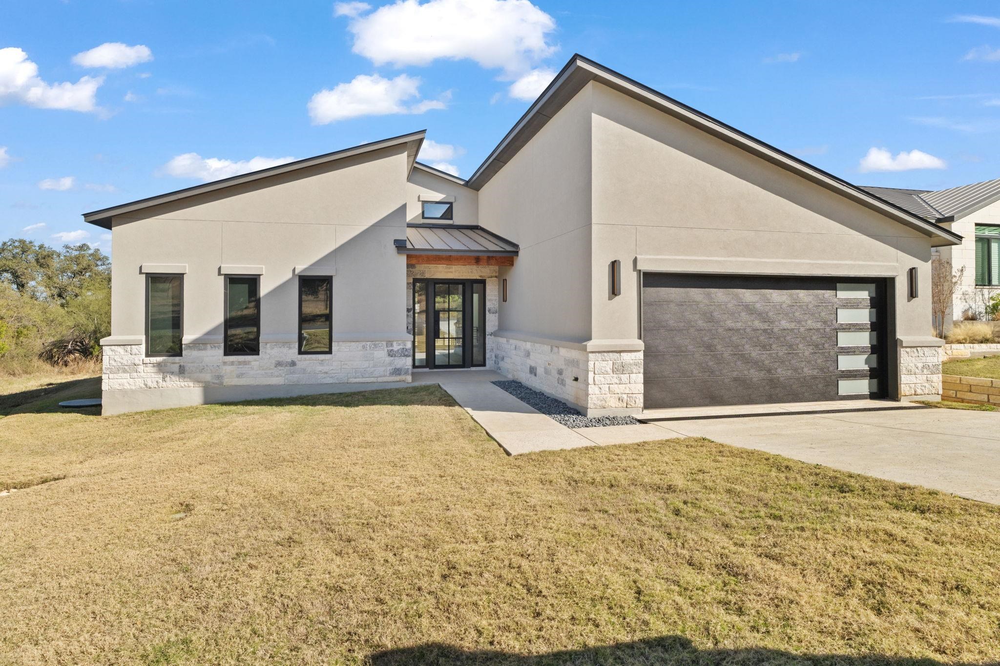 612 Broken Hills Horseshoe Bay TX 78657