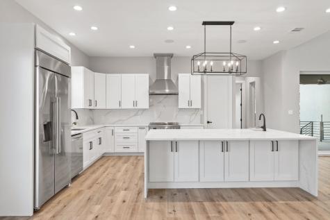 612 Broken Hills Horseshoe Bay TX 78657