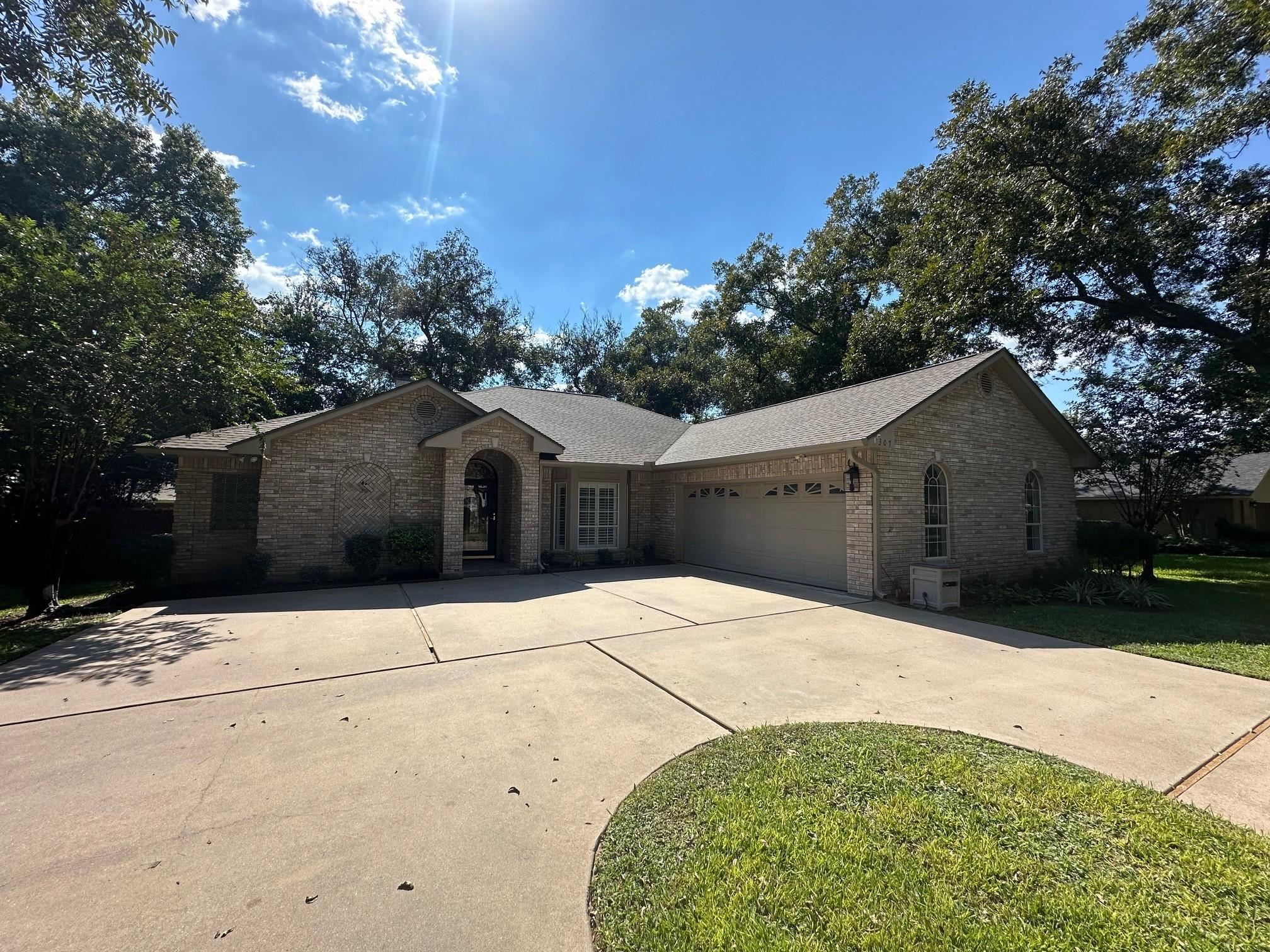 307 Stewart Street Meadowlakes TX 78654