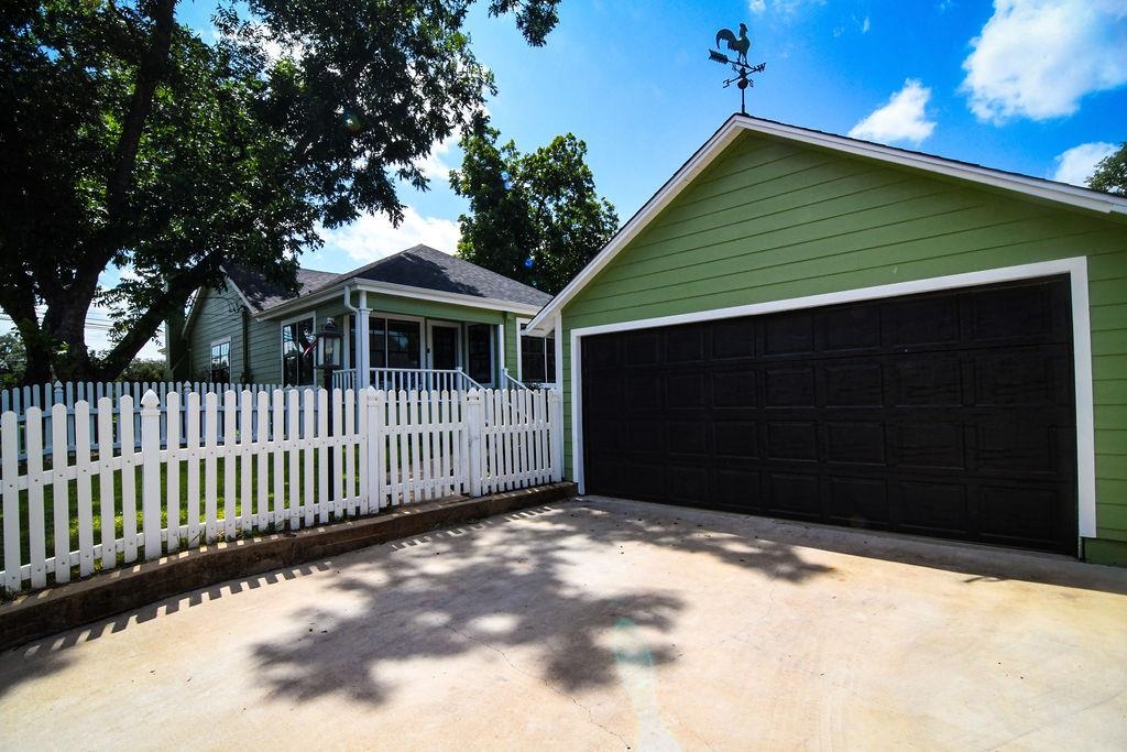 1301 Ford Street Llano TX 78643