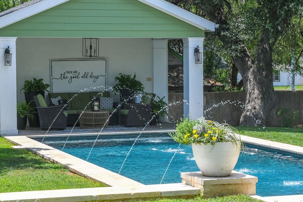 1301 Ford Street Llano TX 78643