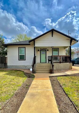 1408 Ford Street Llano TX 78643