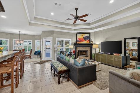 20 Augusta Drive Meadowlakes TX 78654