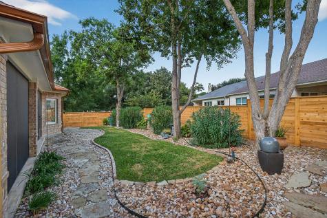 20 Augusta Drive Meadowlakes TX 78654