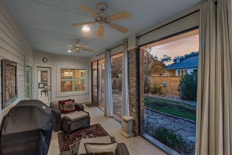 20 Augusta Drive Meadowlakes TX 78654