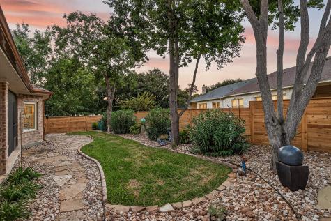 20 Augusta Drive Meadowlakes TX 78654