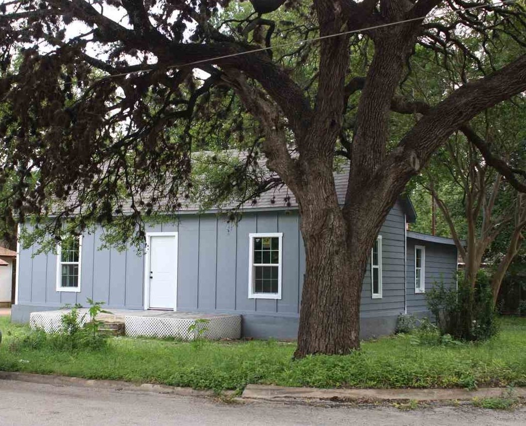 300 S Rhomberg Street Burnet TX 78611