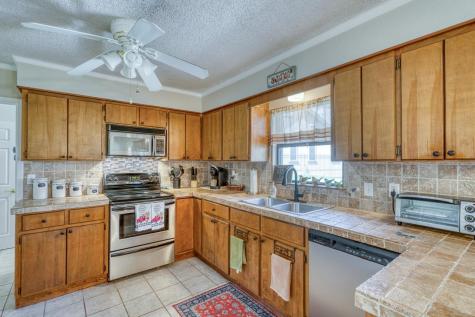 1408 Highland Drive Highland Haven TX 78654