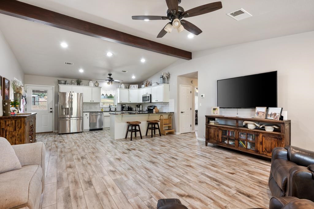 121 Dog Run Burnet TX 78611