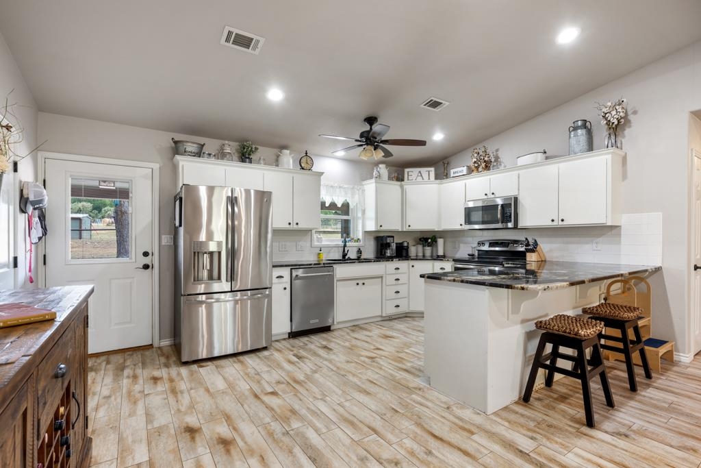 121 Dog Run Burnet TX 78611