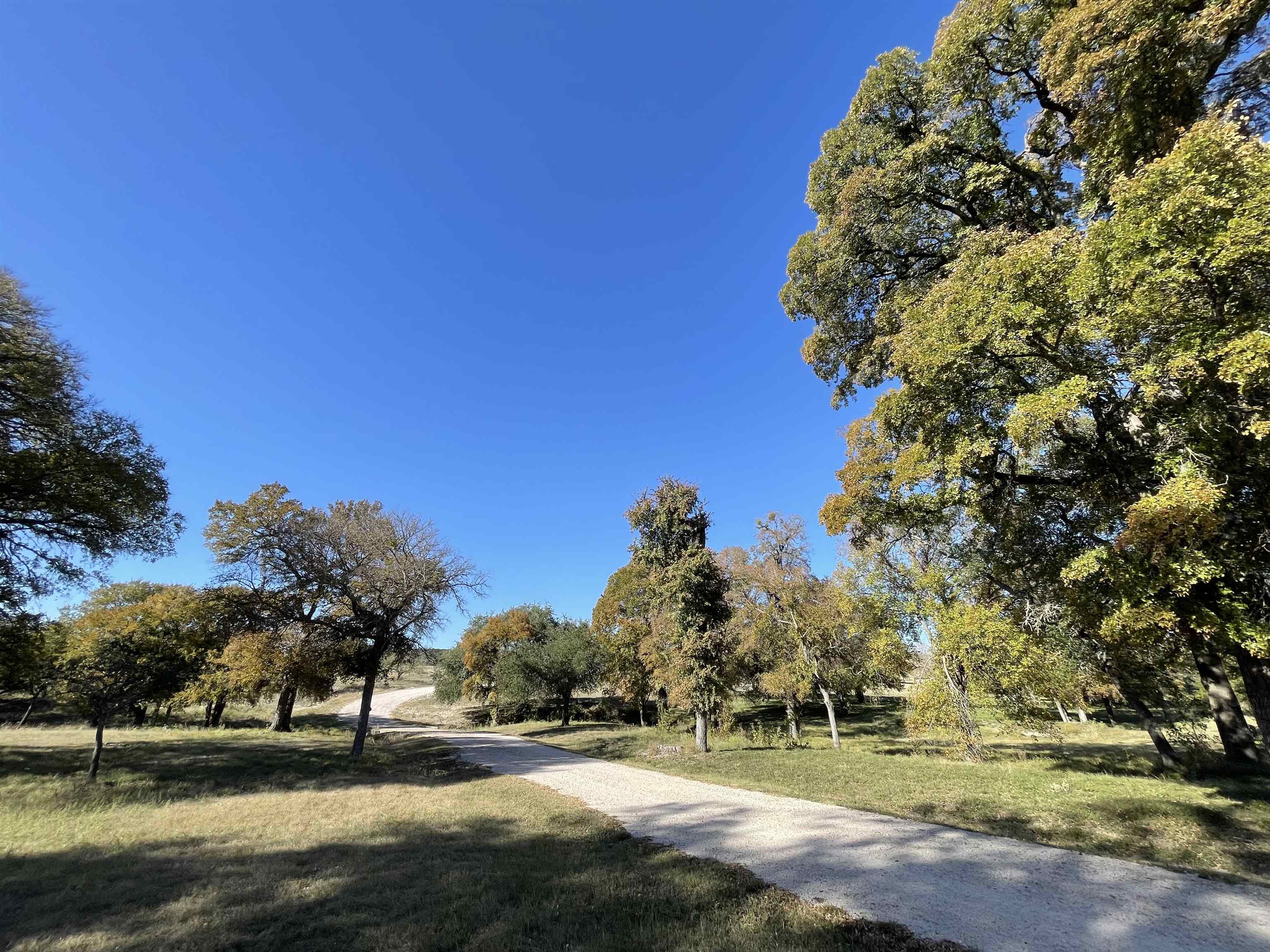 121 Dog Run Burnet TX 78611