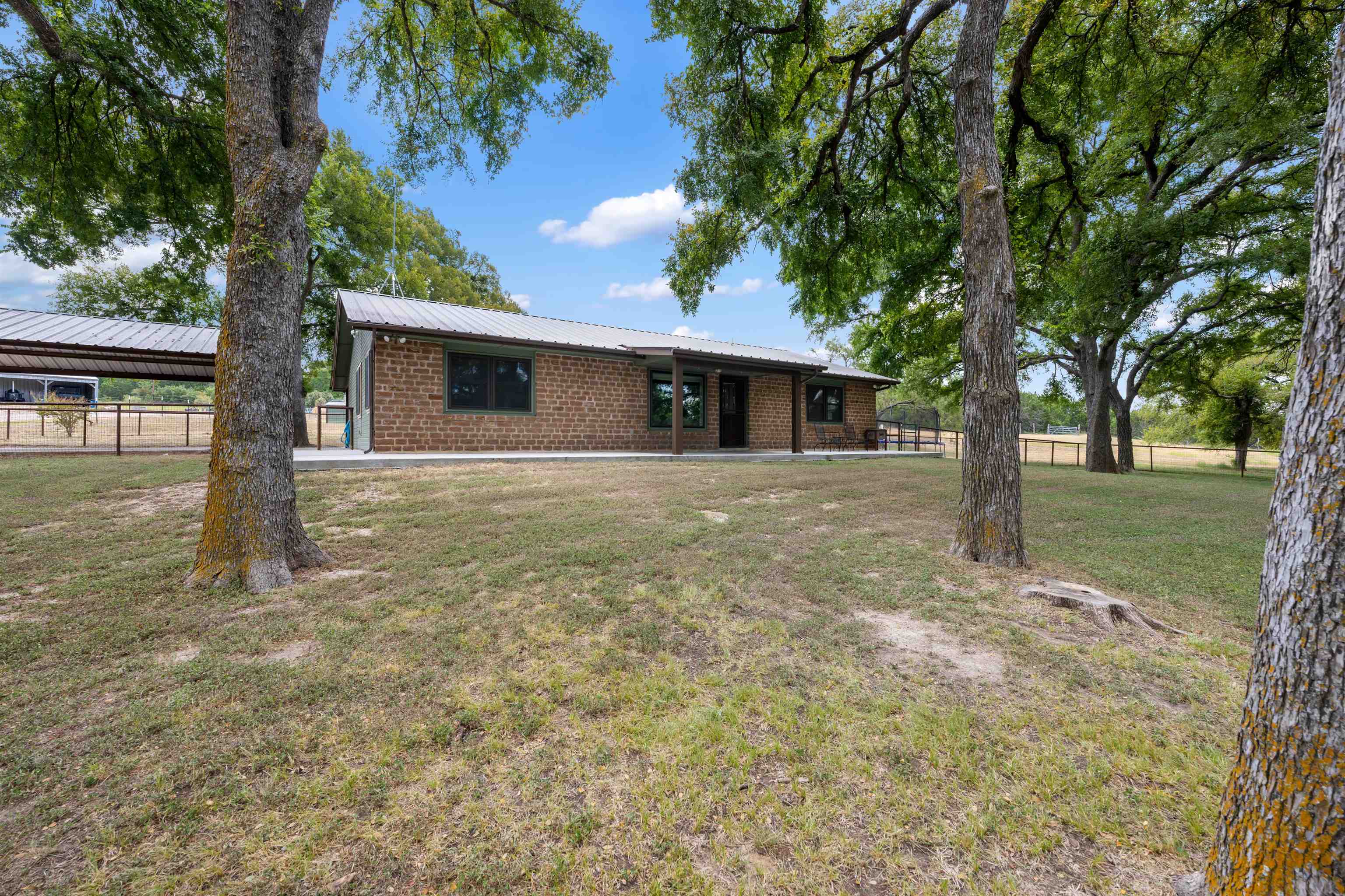 121 Dog Run Burnet TX 78611