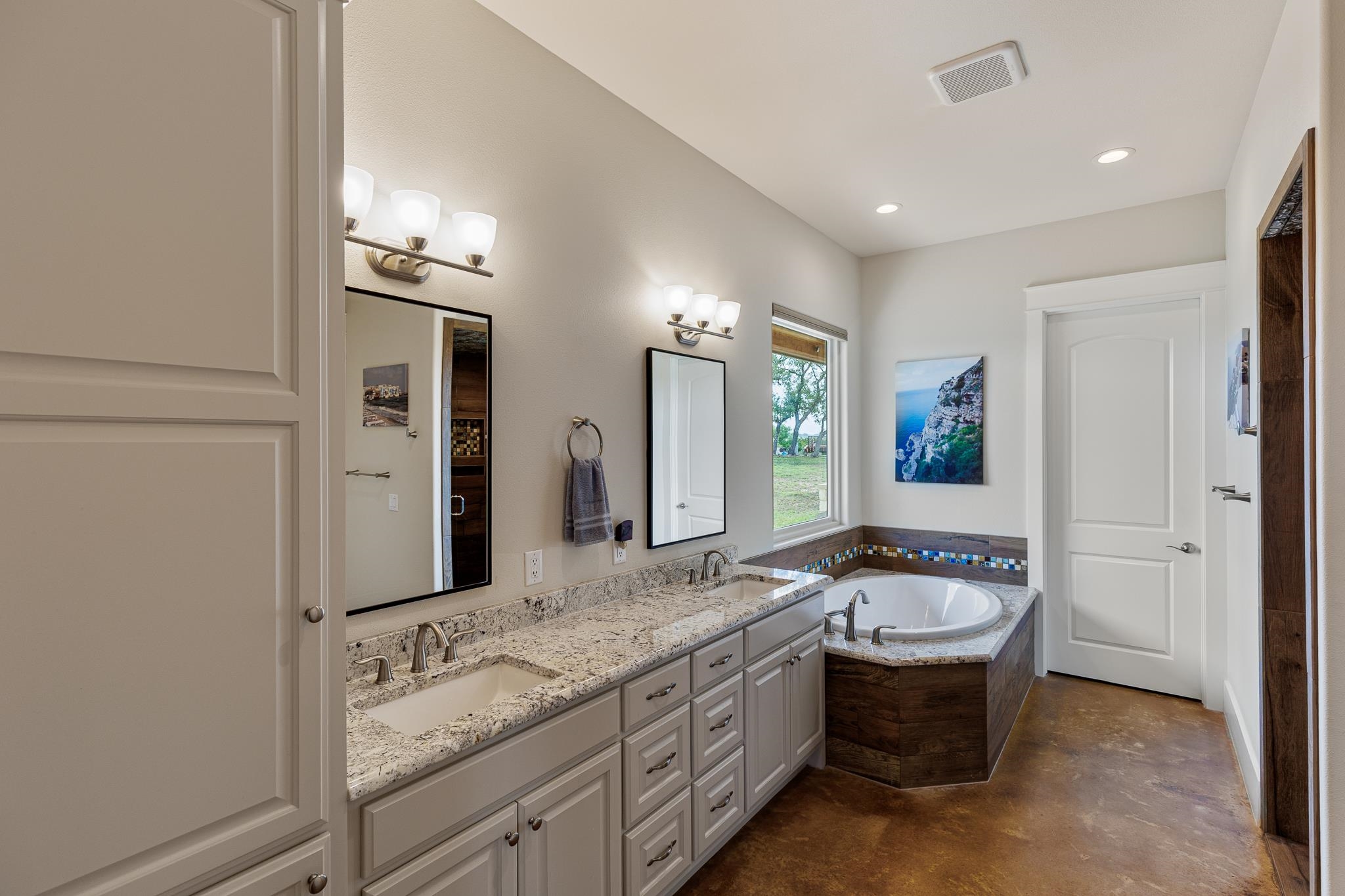195 Chimney Cove Drive Marble Falls TX 78654