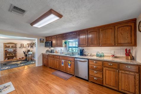 1360 W Us 84 Highway Mullin TX 76864