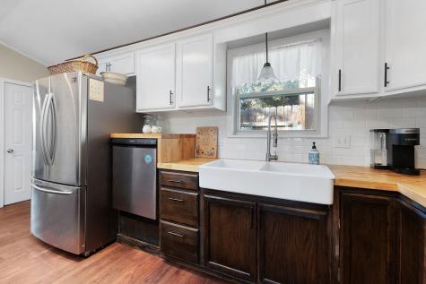 801 1/2 E Avenue C Lampasas TX 76550