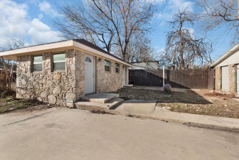 801 1/2 E Avenue C Lampasas TX 76550