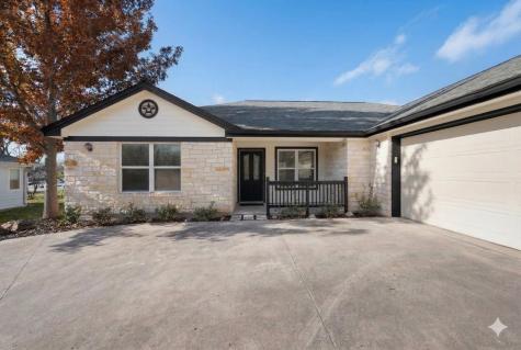 143 Boulder Drive Kingsland TX 78639