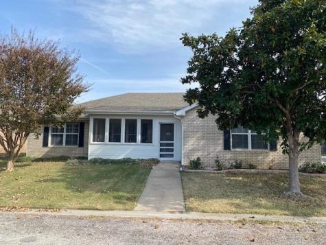 701 Applewood Drive N. Burnet TX 78611