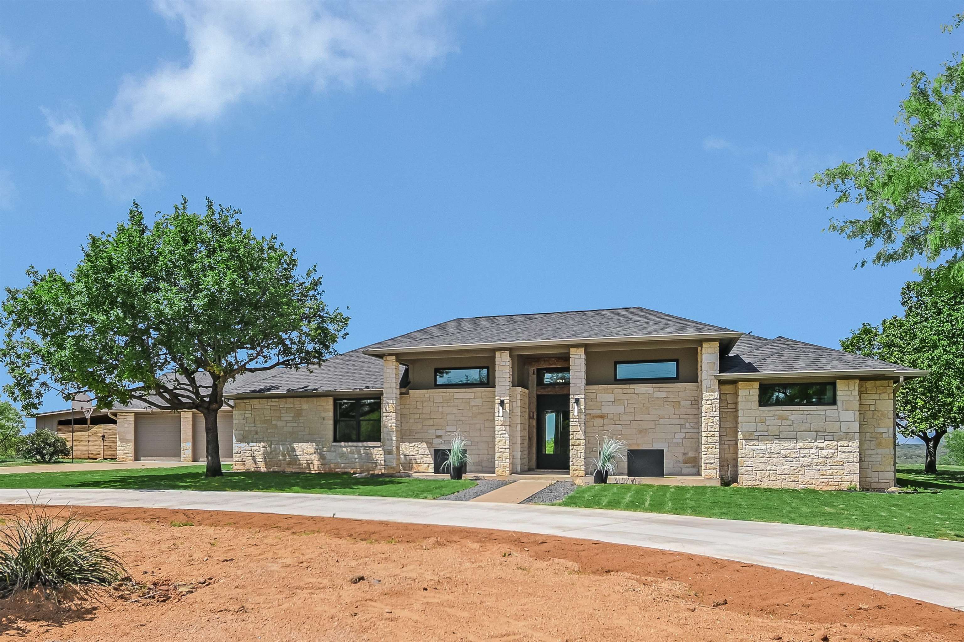 418 The Hills Road Horseshoe Bay TX 78657