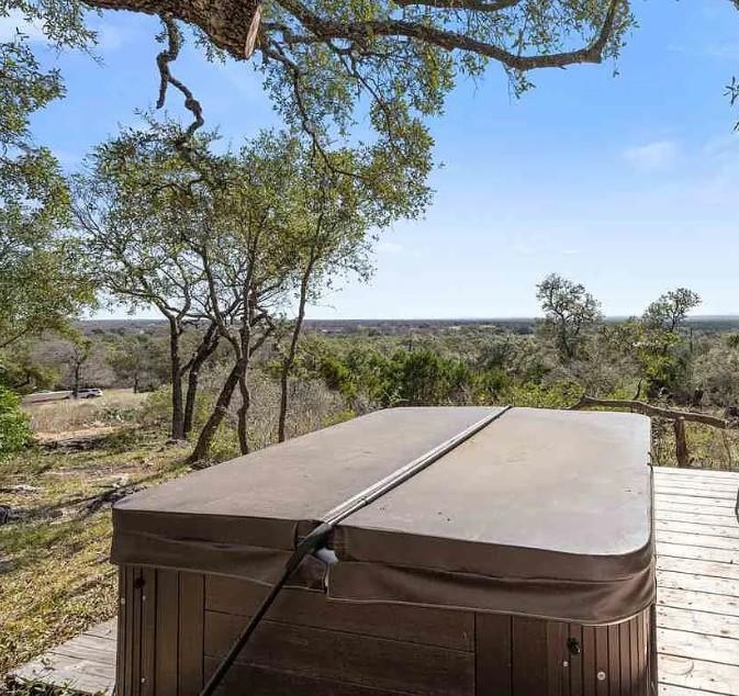330 Juniper Trail Kingsland TX 78639