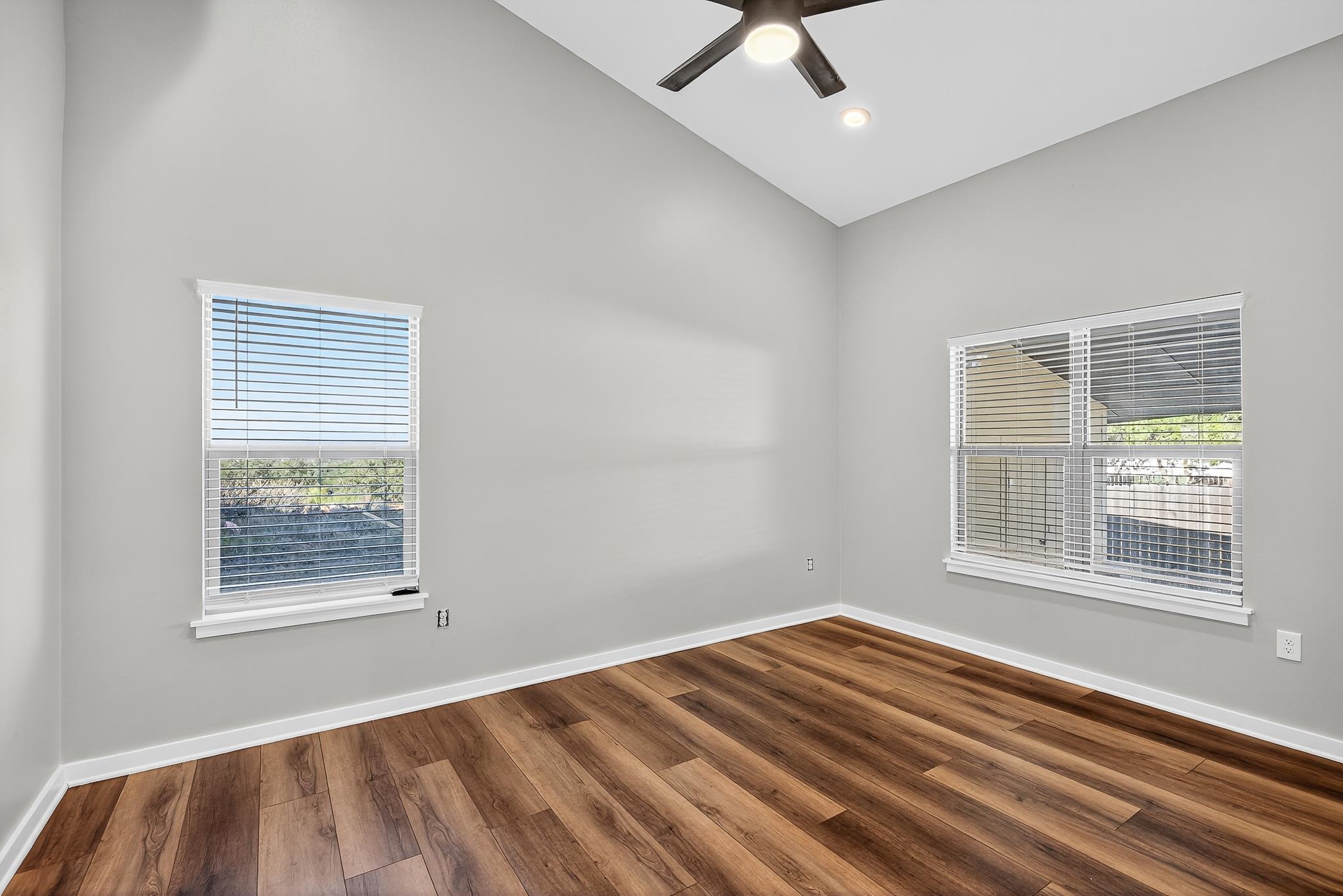 4305 Oak Park Cottonwood Shores TX 78657