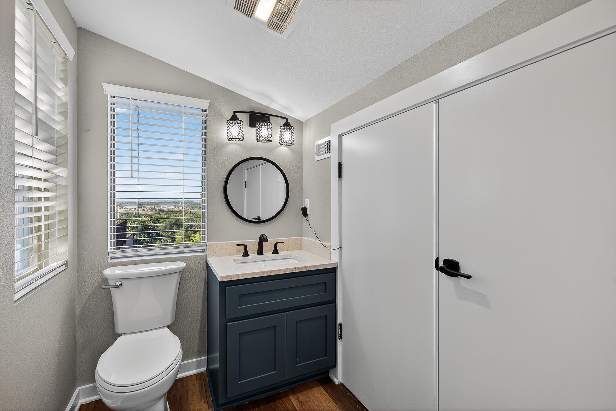 4305 Oak Park Cottonwood Shores TX 78657