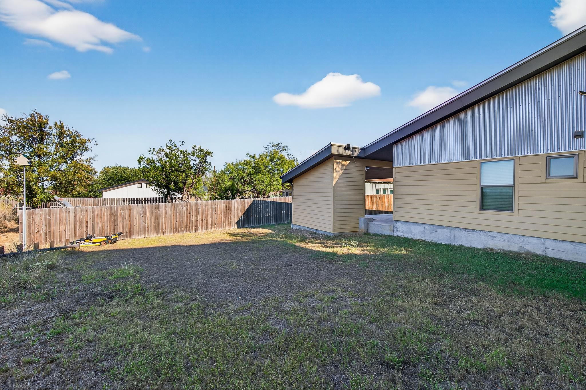 4305 Oak Park Cottonwood Shores TX 78657