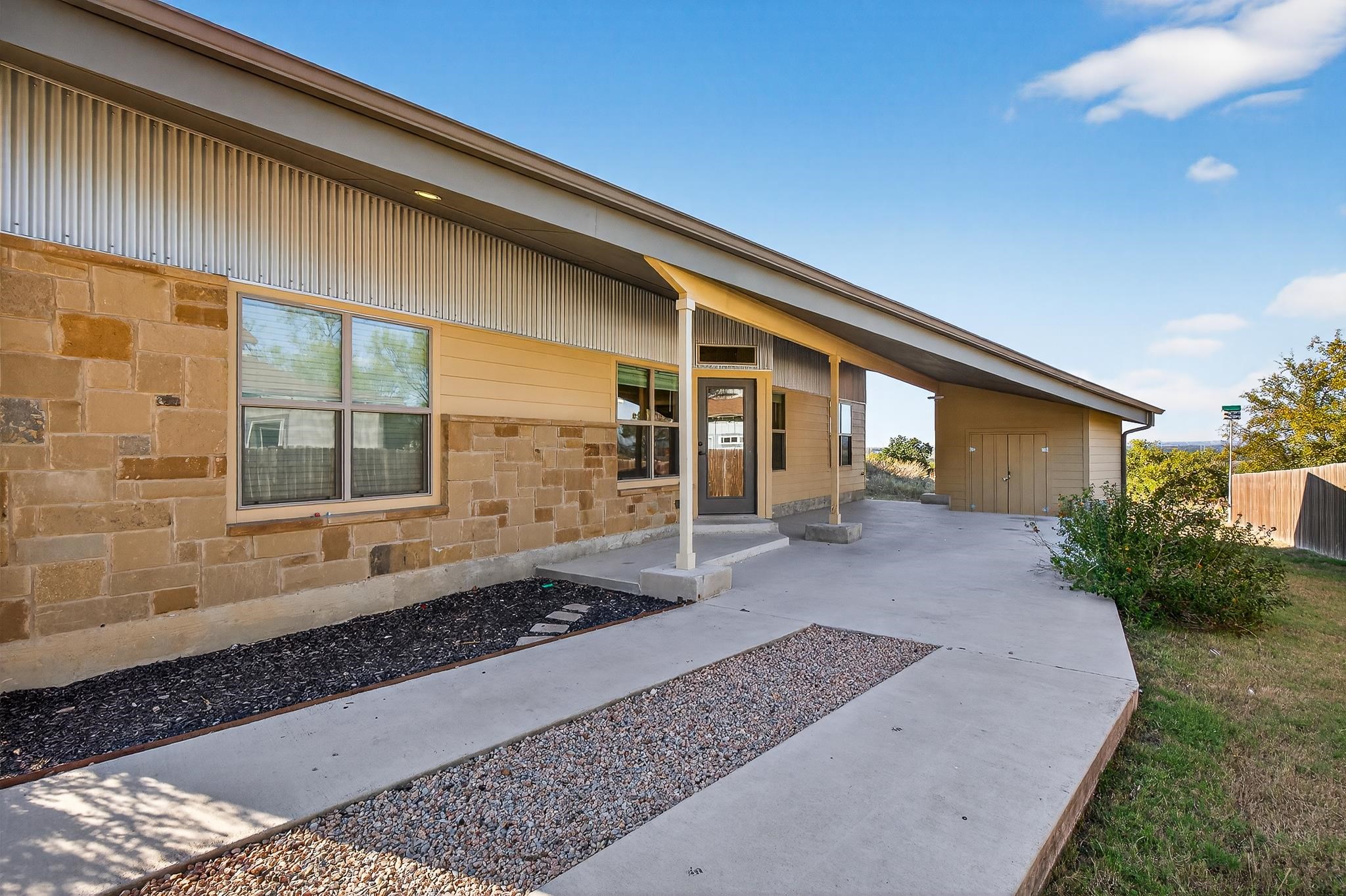 4305 Oak Park Cottonwood Shores TX 78657