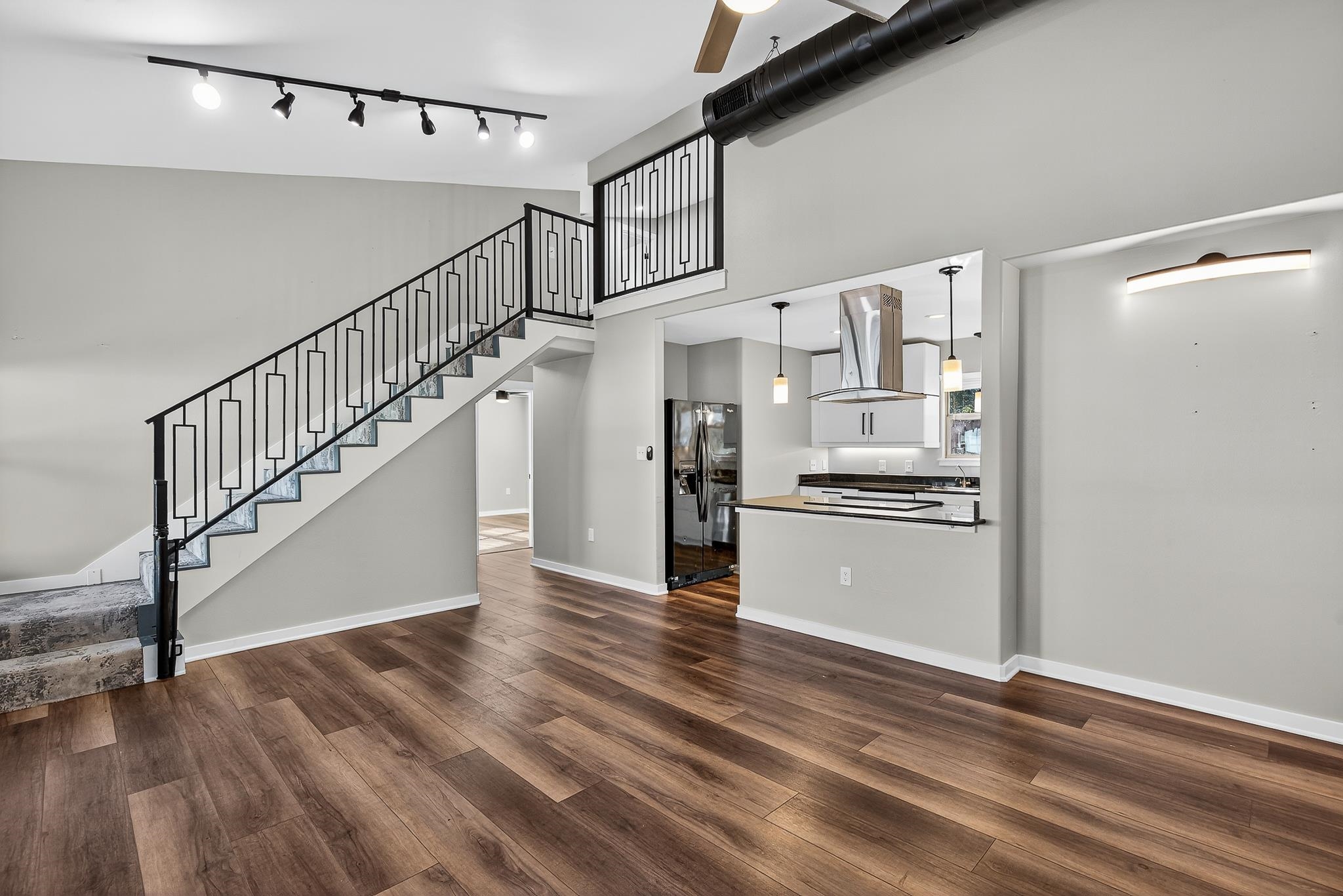 4305 Oak Park Cottonwood Shores TX 78657