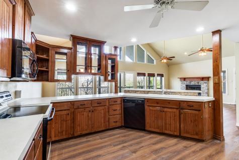 106 Redbud Drive Spicewood TX 78669