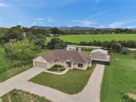 2101 River Oaks Drive Kingsland TX 78639