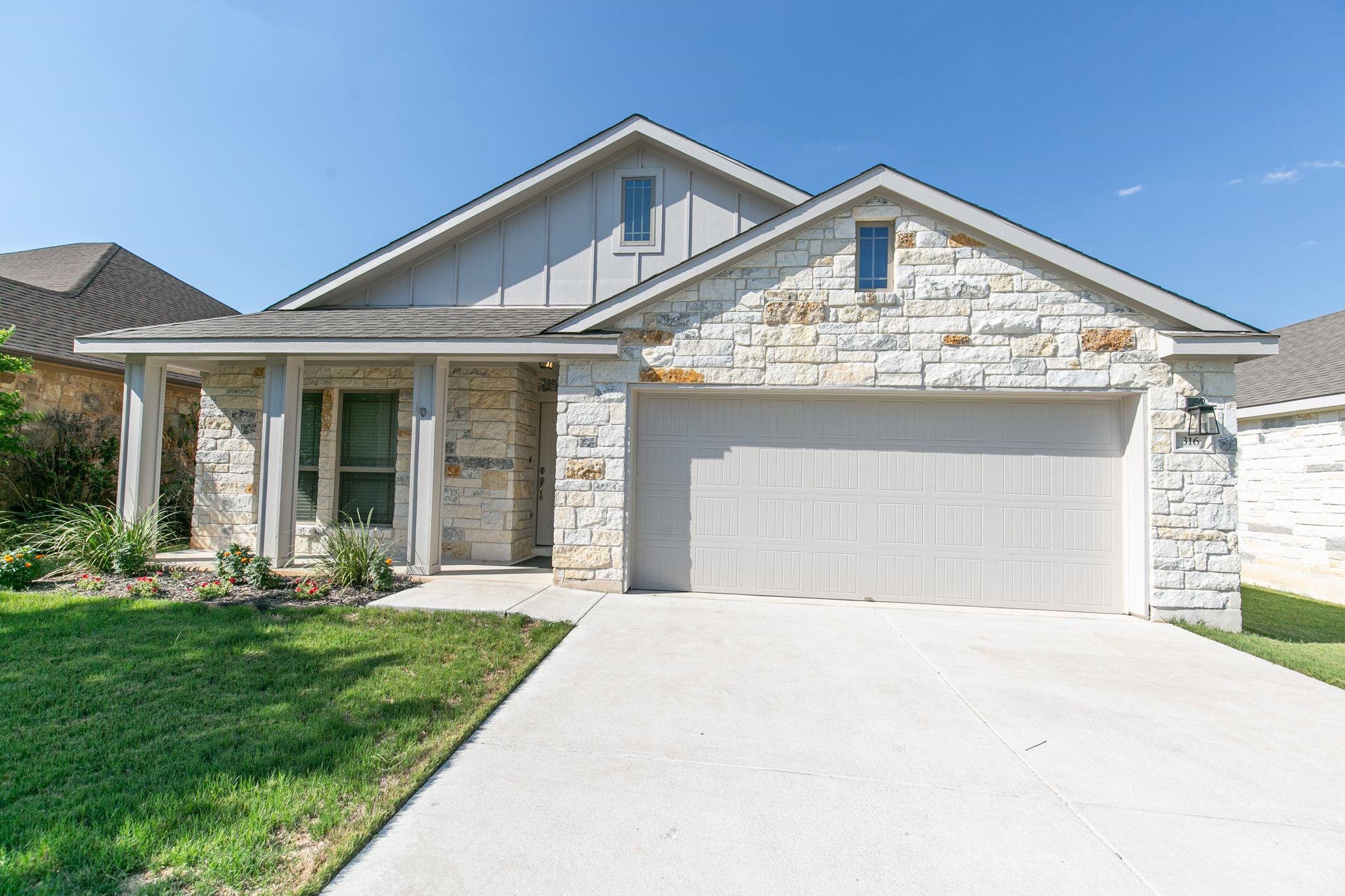 316 Firestone Drive Meadowlakes TX 78654