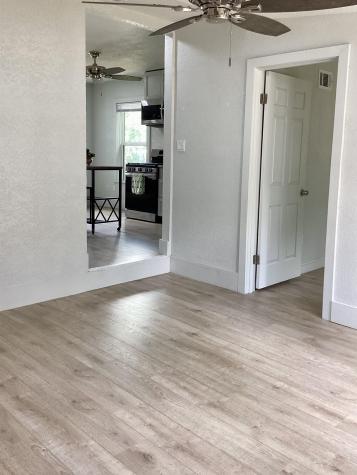 409 N Vandeveer Street Burnet TX 78611