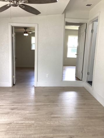 409 N Vandeveer Street Burnet TX 78611