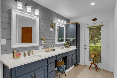 264 Turkey Run Meadowlakes TX 78654