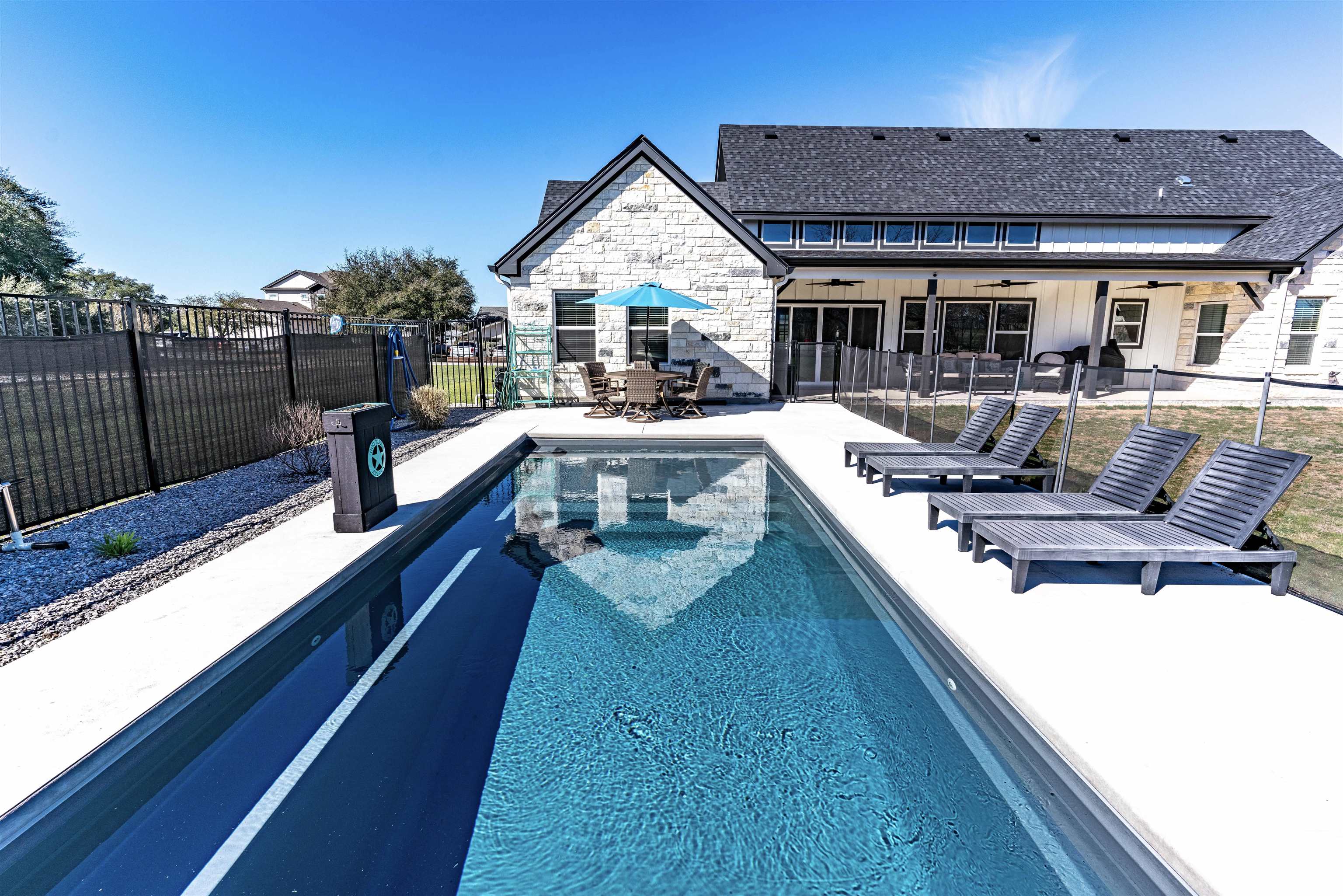 217 Sleepy Oaks Drive Kingsland TX 78639