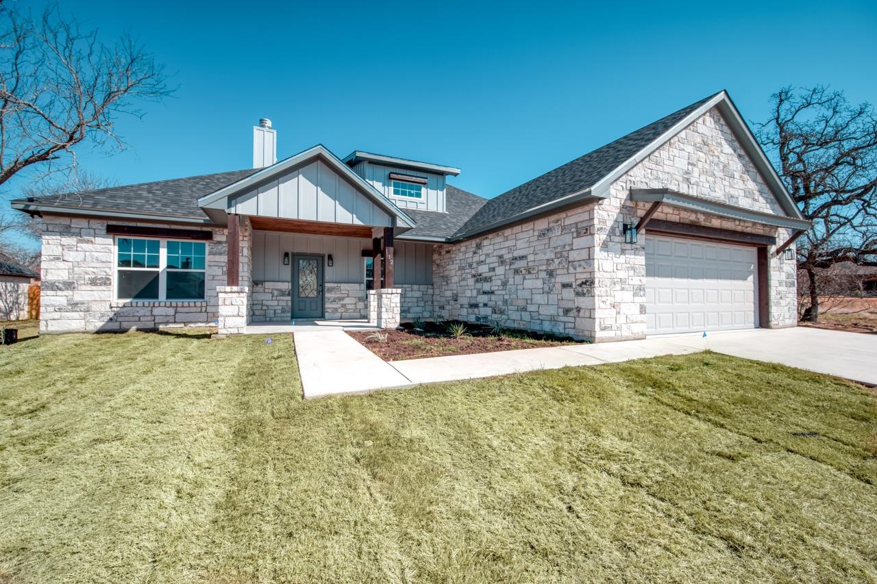 106 Lakecliff Drive Kingsland TX 78639