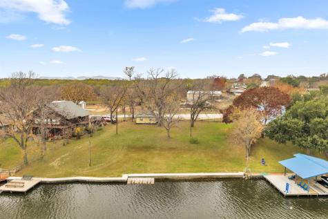 1426 Elkhorn Drive Kingsland TX 78639