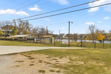 1426 Elkhorn Drive Kingsland TX 78639