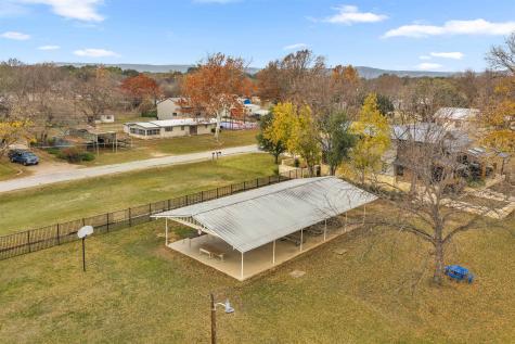 1426 Elkhorn Drive Kingsland TX 78639