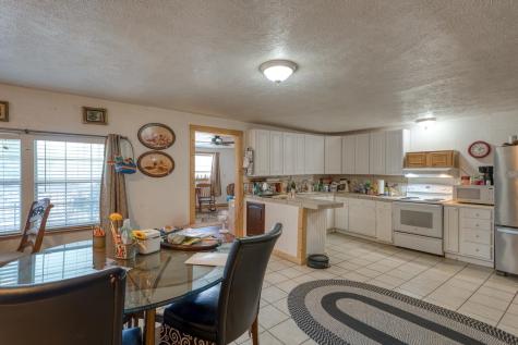 225 E Greencastle Granite Shoals TX 78654