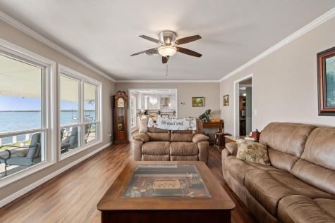 960 Lakeview Drive Tow TX 78672