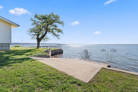 960 Lakeview Drive Tow TX 78672