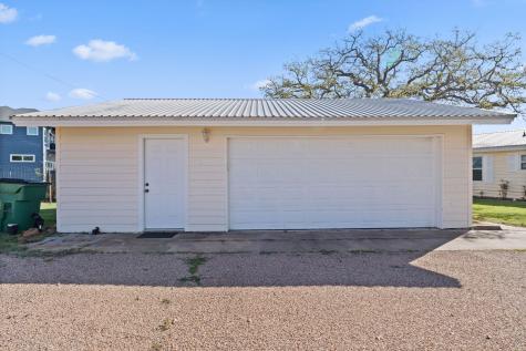 960 Lakeview Drive Tow TX 78672
