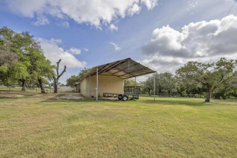 1912 Us-281 S Highway Johnson City TX 78636