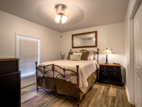 103 N Avenue Q Johnson City TX 78636