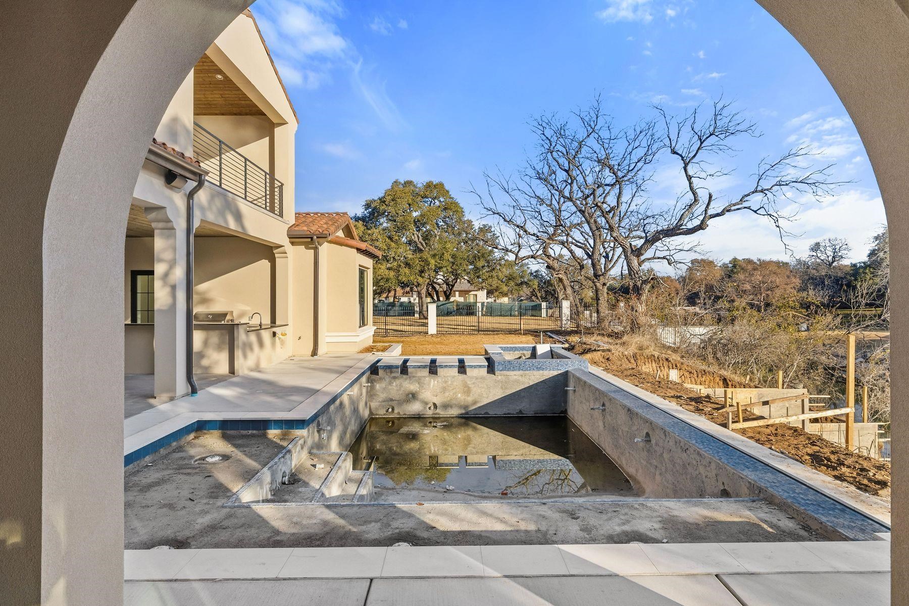 240 La Serena Loop Horseshoe Bay TX 78657